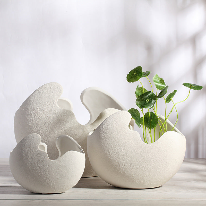 Egg Shell Vase