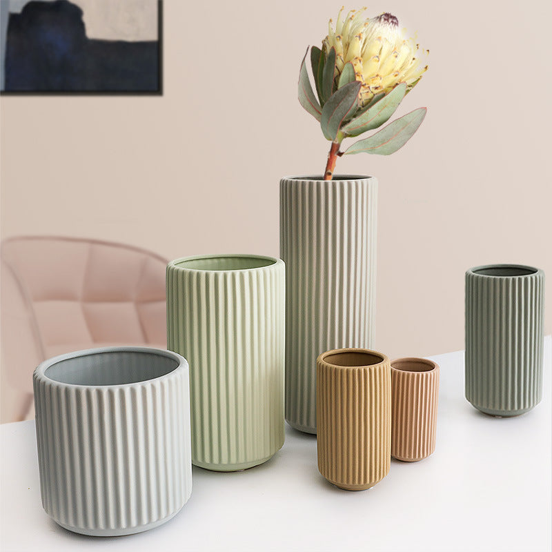 Color Ribbed Vase