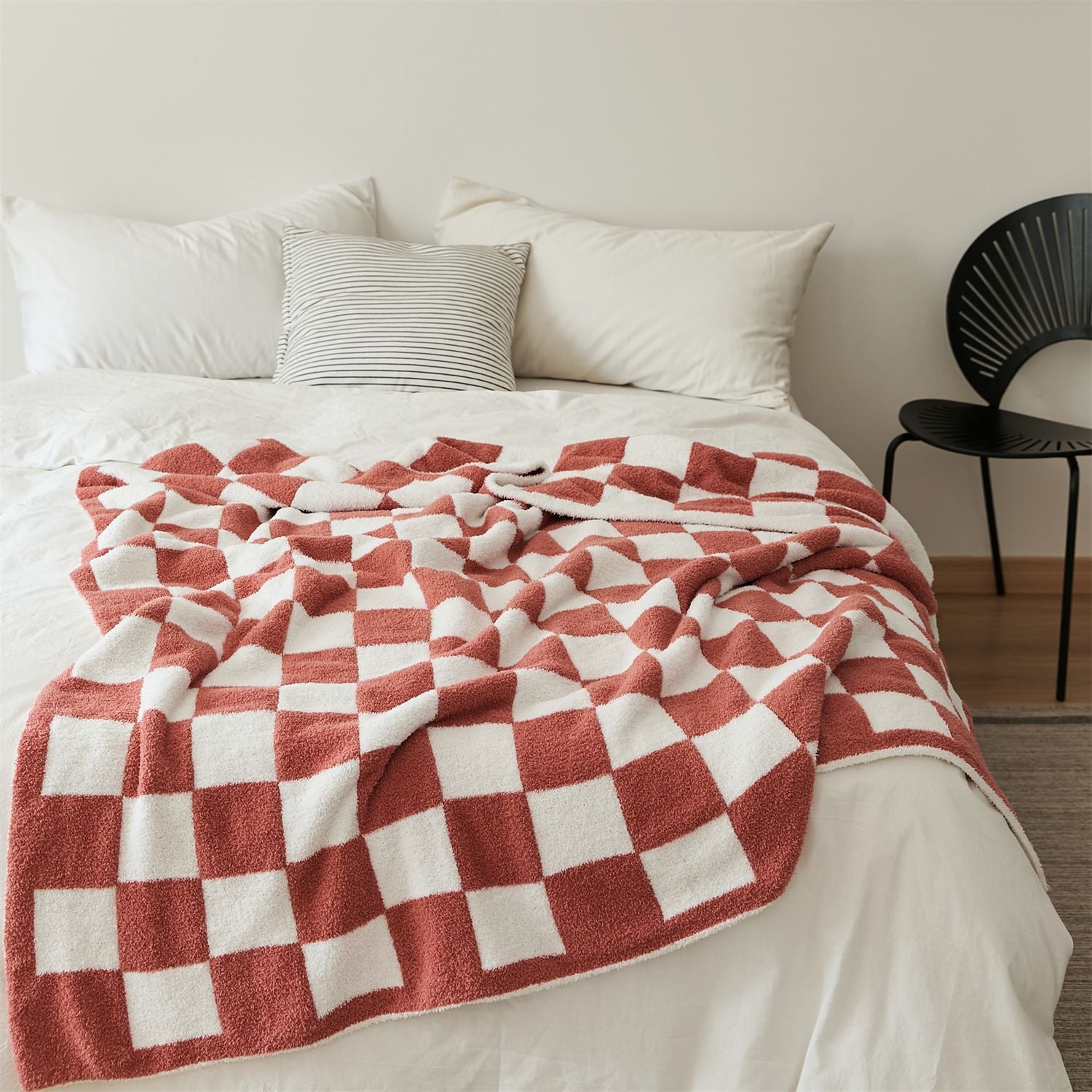 Checkerboard Retro Plush Throw Blanket