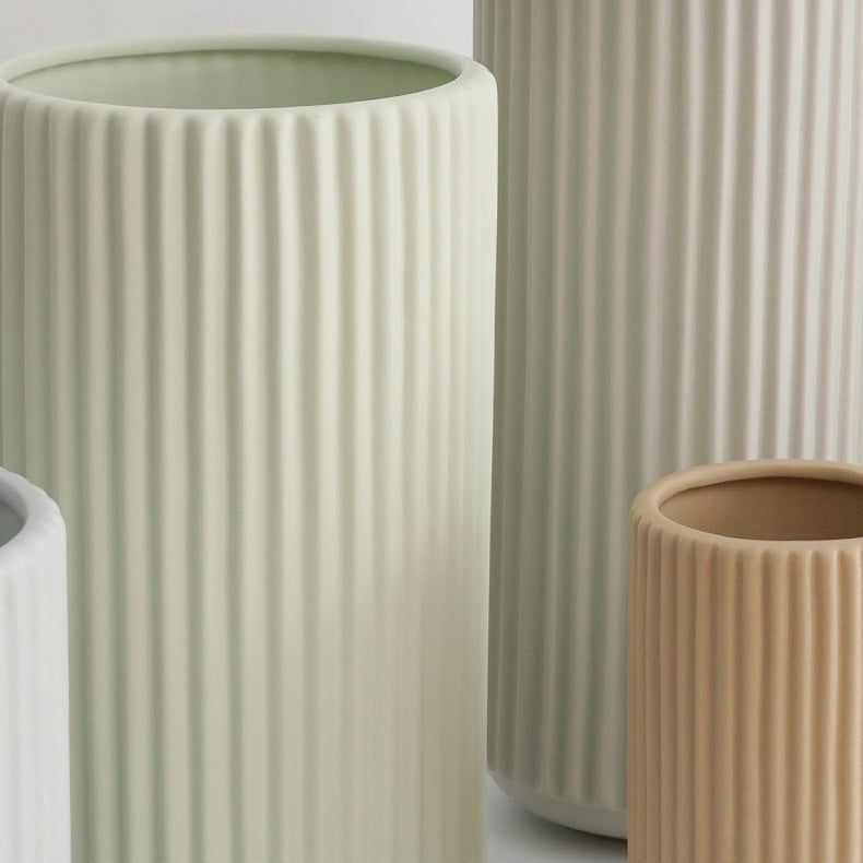 Color Ribbed Vase