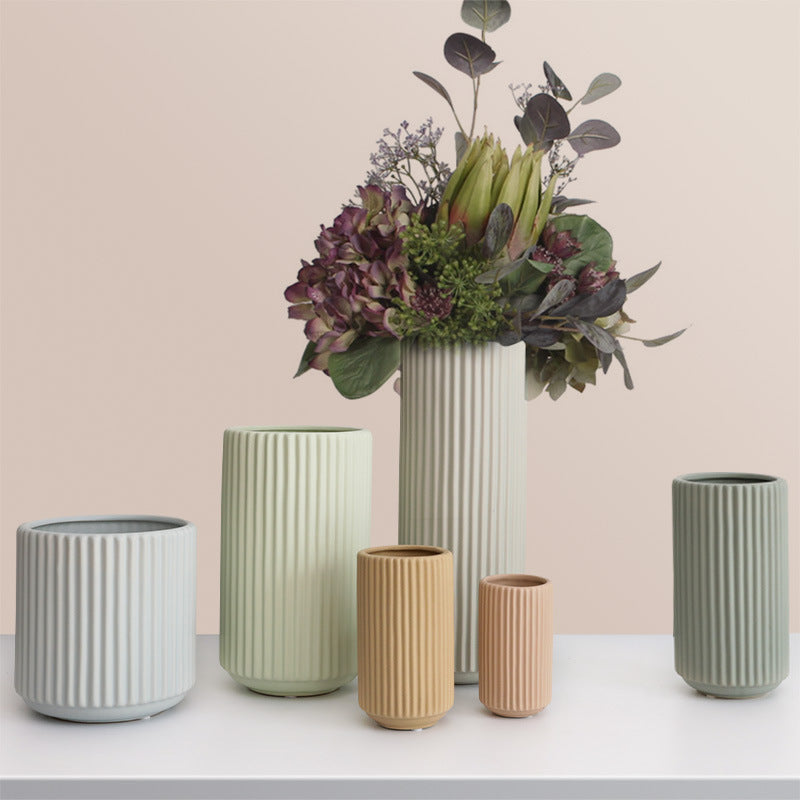 Color Ribbed Vase