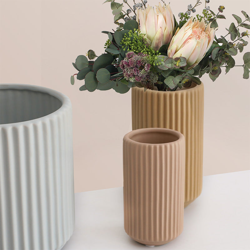 Color Ribbed Vase